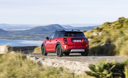 2022 Mini Cooper SD Countryman ALL4 Rear Three-Quarter Wallpapers 450x275 (8)