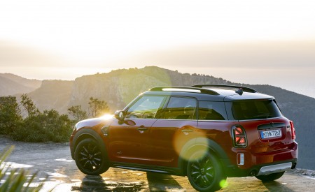 2022 Mini Cooper SD Countryman ALL4 Rear Three-Quarter Wallpapers 450x275 (33)