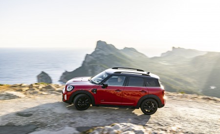 2022 Mini Cooper SD Countryman ALL4 Side Wallpapers 450x275 (20)
