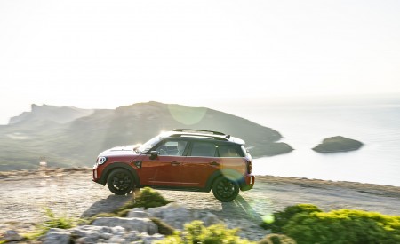 2022 Mini Cooper SD Countryman ALL4 Side Wallpapers 450x275 (22)