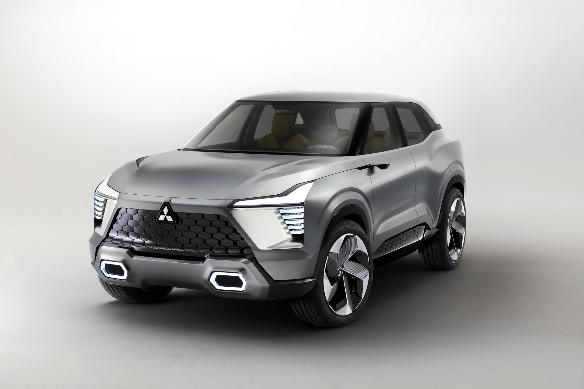 2022 Mitsubishi XFC Concept Front Three-Quarter Wallpapers #18 of 56