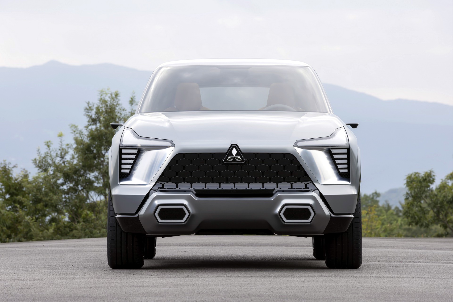 2022 Mitsubishi XFC Concept Front Wallpapers (2)