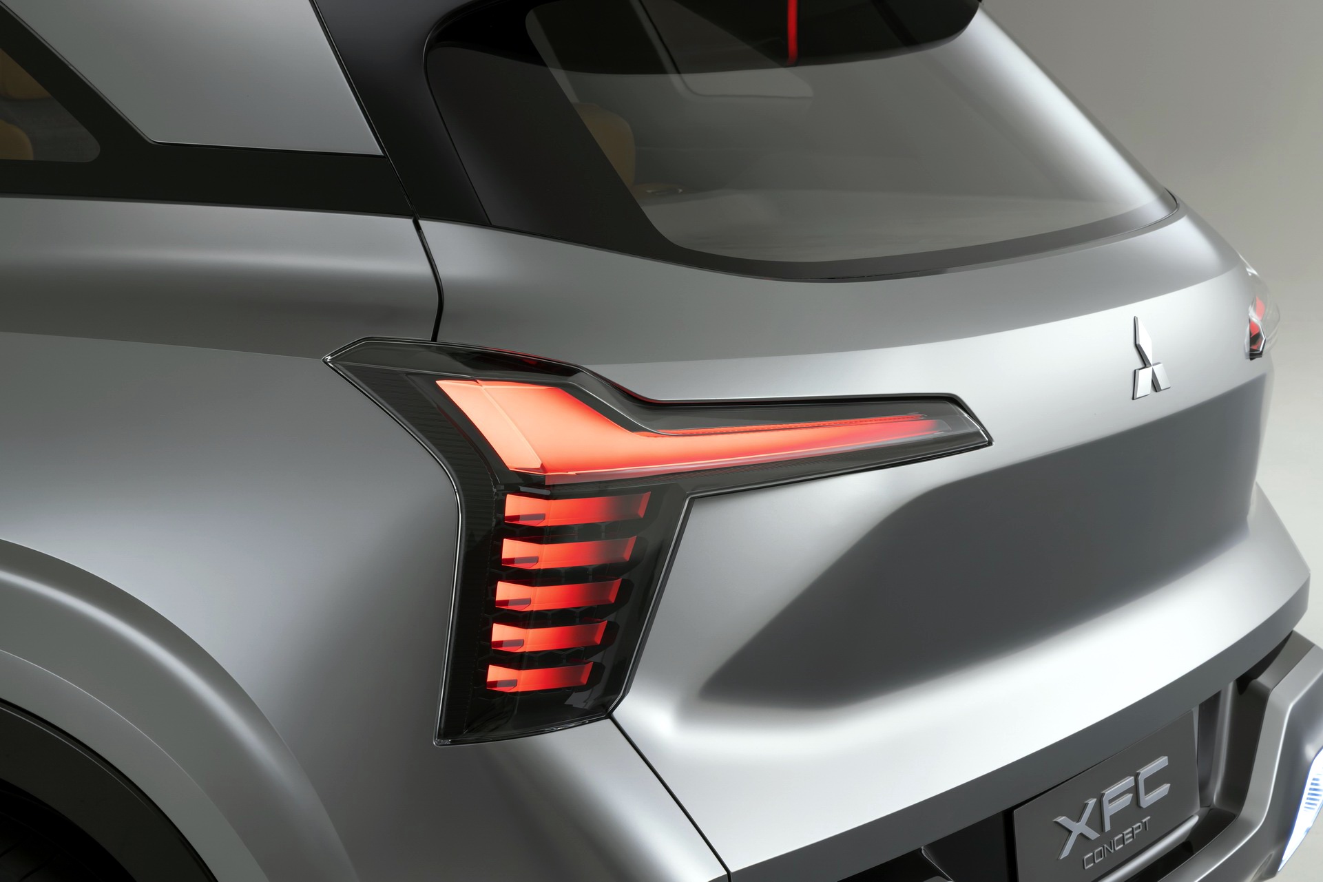 2022 Mitsubishi XFC Concept Tail Light Wallpapers #33 of 56
