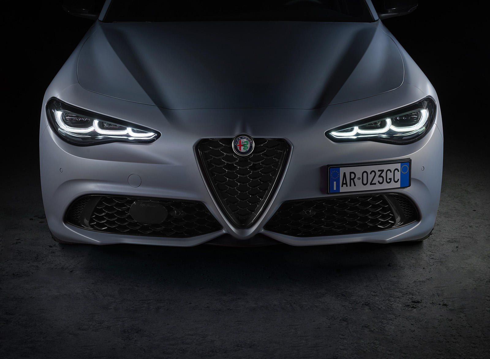 2023 Alfa Romeo Giulia Front Wallpapers #18 of 30