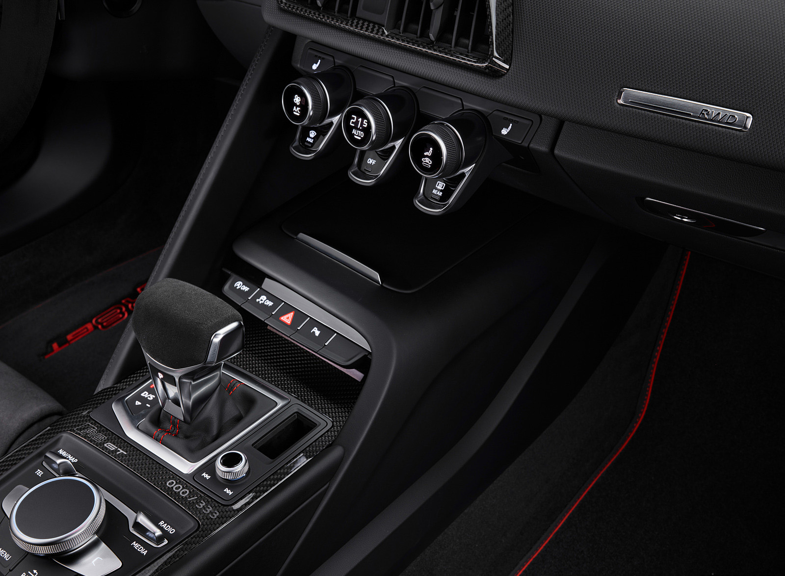 2023 Audi R8 Coupe V10 GT RWD (Color: Suzuka Grey) Central Console Wallpapers #131 of 131