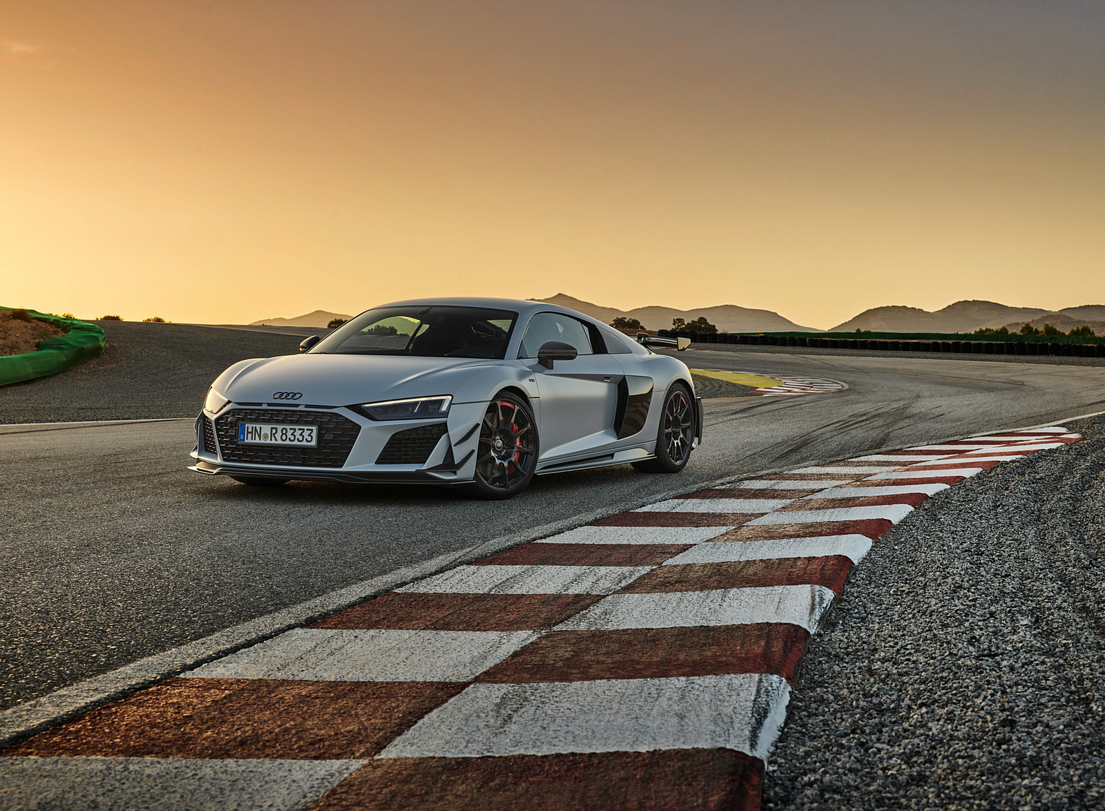 2023 Audi R8 Coupe V10 GT RWD (Color: Suzuka Grey) Front Three-Quarter Wallpapers #93 of 131