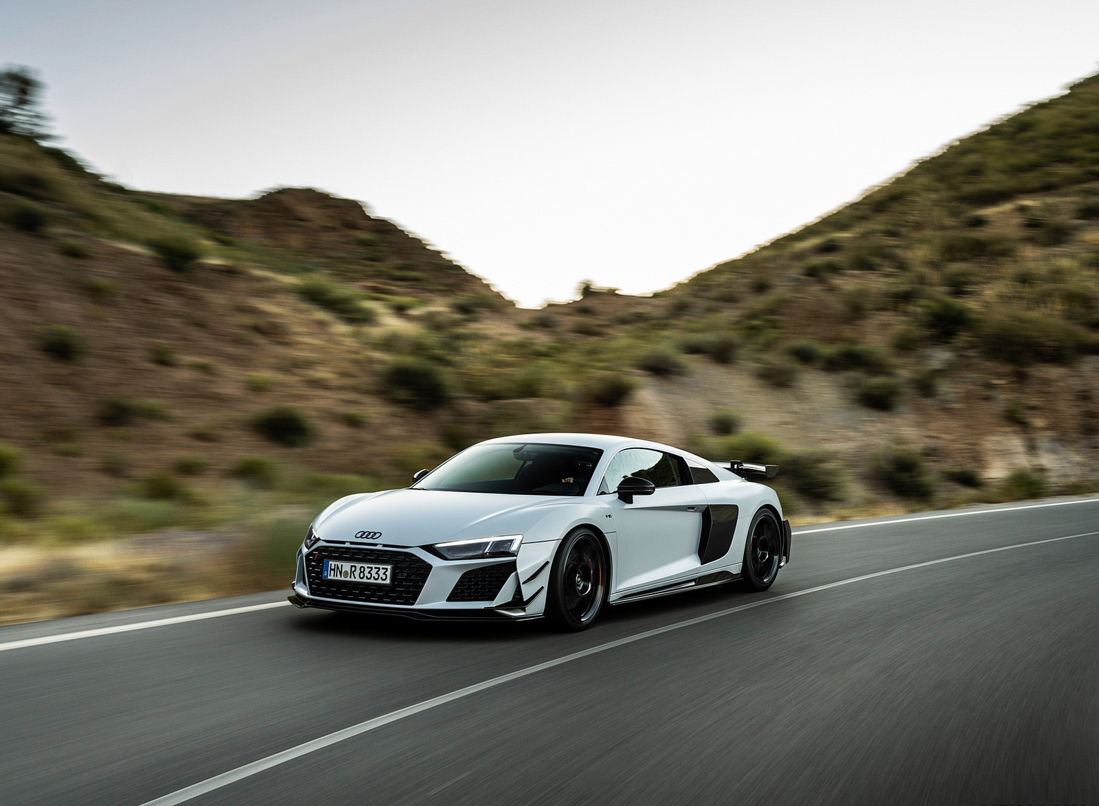 2023 Audi R8 Coupe V10 GT RWD (Color: Suzuka Grey) Front Three-Quarter Wallpapers #17 of 131