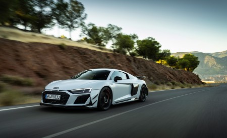 2023 Audi R8 Coupe V10 GT RWD (Color: Suzuka Grey) Front Three-Quarter Wallpapers 450x275 (15)