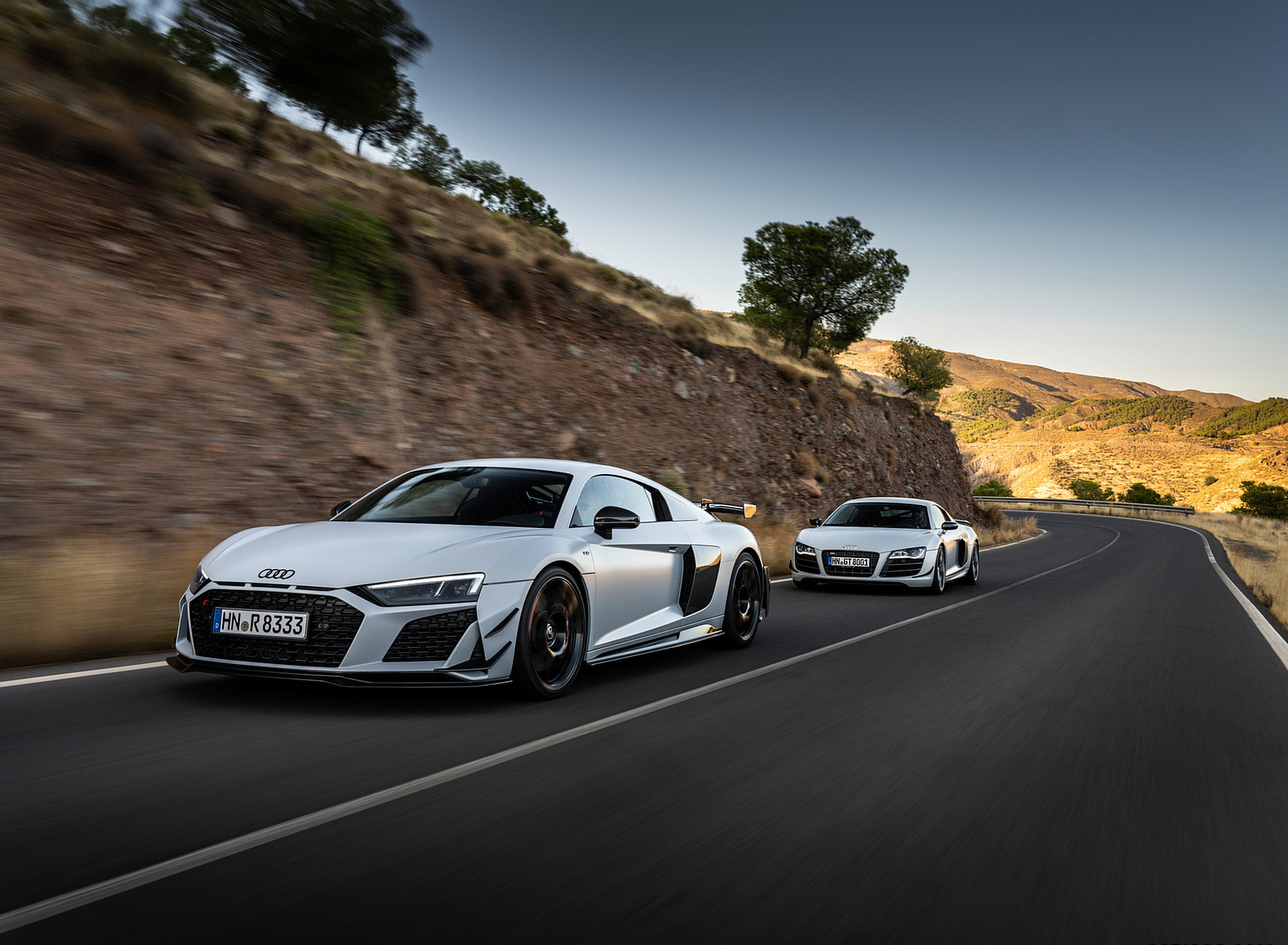 2023 Audi R8 Coupe V10 GT RWD (Color: Suzuka Grey) Front Three-Quarter Wallpapers #32 of 131