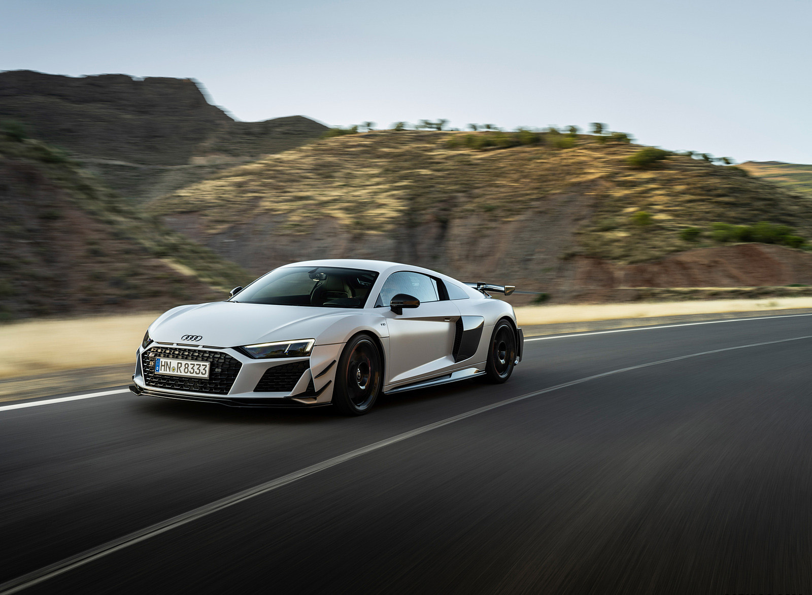 2023 Audi R8 Coupe V10 GT RWD (Color: Suzuka Grey) Front Three-Quarter Wallpapers #18 of 131