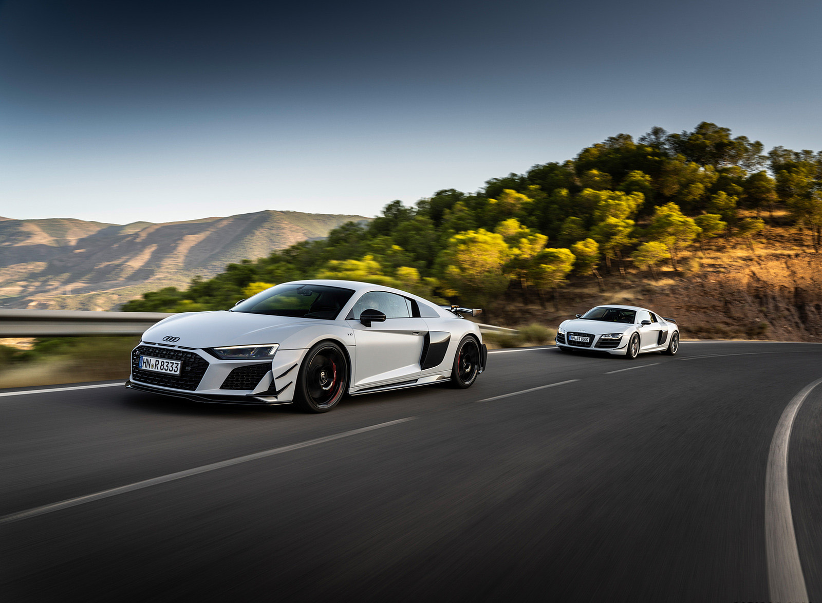 2023 Audi R8 Coupe V10 GT RWD (Color: Suzuka Grey) Front Three-Quarter Wallpapers #33 of 131