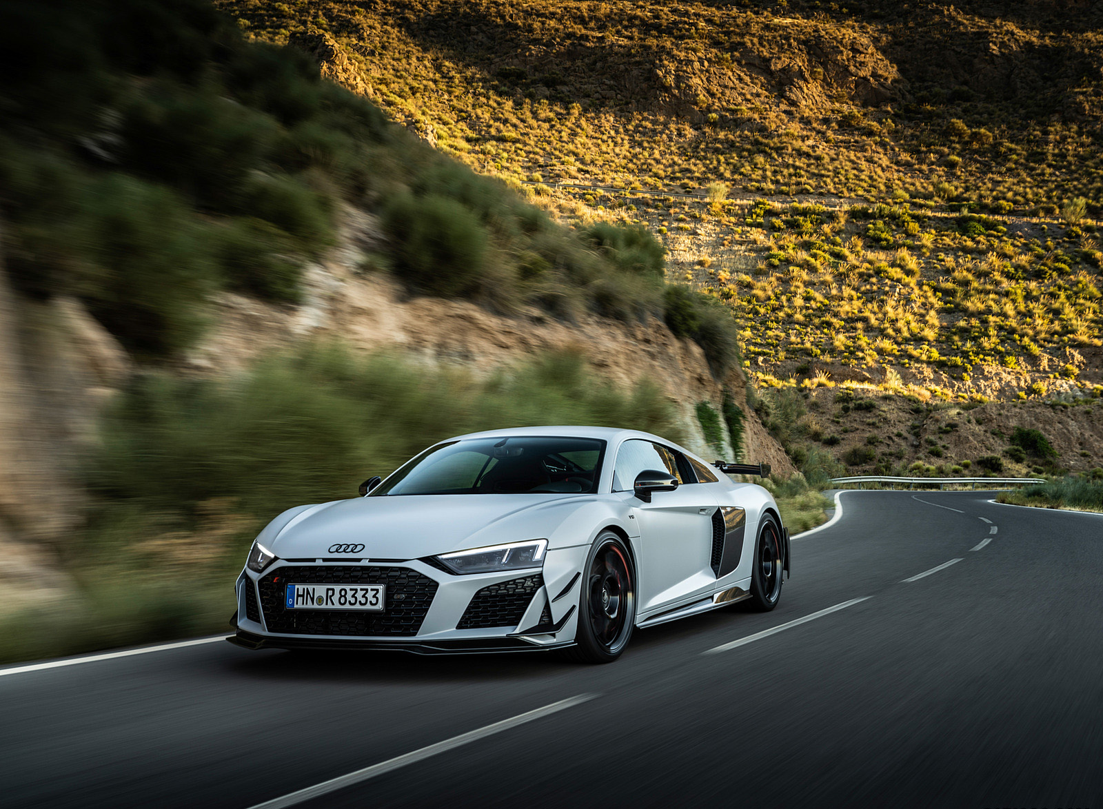 2023 Audi R8 Coupe V10 GT RWD (Color: Suzuka Grey) Front Three-Quarter Wallpapers #20 of 131