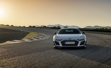 2023 Audi R8 Coupe V10 GT RWD (Color: Suzuka Grey) Front Wallpapers 450x275 (102)