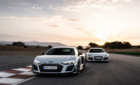 2023 Audi R8 Coupe V10 GT RWD (Color: Suzuka Grey) Front Wallpapers 450x275 (37)