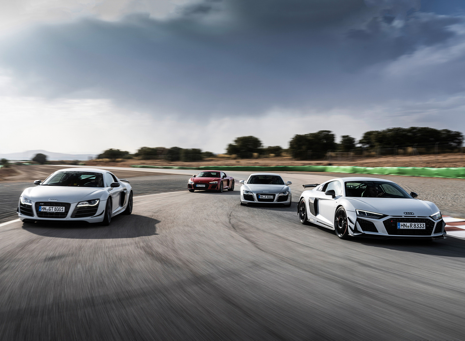 2023 Audi R8 Coupe V10 GT RWD (Color: Suzuka Grey) Front Wallpapers #50 of 131