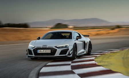 2023 Audi R8 Coupe V10 GT RWD (Color: Suzuka Grey) Front Wallpapers 450x275 (11)