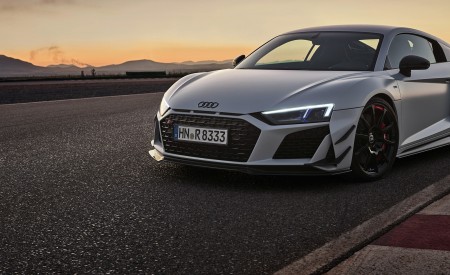 2023 Audi R8 Coupe V10 GT RWD (Color: Suzuka Grey) Front Wallpapers 450x275 (104)