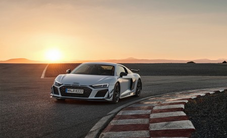 2023 Audi R8 Coupe V10 GT RWD (Color: Suzuka Grey) Front Wallpapers 450x275 (95)