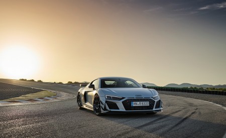 2023 Audi R8 Coupe V10 GT RWD (Color: Suzuka Grey) Front Wallpapers 450x275 (92)