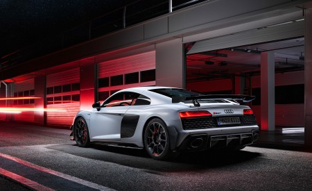 2023 Audi R8 Coupe V10 GT RWD (Color: Suzuka Grey) Rear Three-Quarter Wallpapers  450x275 (113)