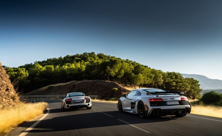 2023 Audi R8 Coupe V10 GT RWD (Color: Suzuka Grey) Rear Three-Quarter Wallpapers 450x275 (35)