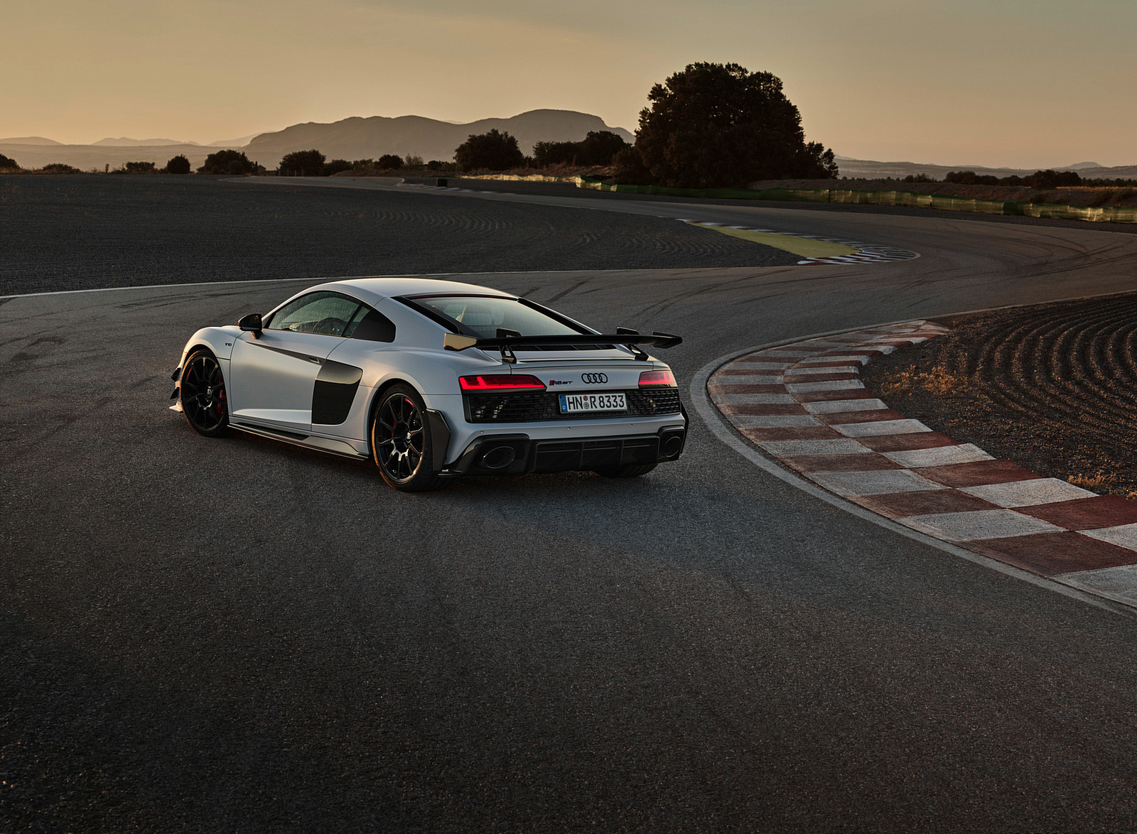 2023 Audi R8 Coupe V10 GT RWD (Color: Suzuka Grey) Rear Three-Quarter Wallpapers #98 of 131