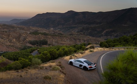 2023 Audi R8 Coupe V10 GT RWD (Color: Suzuka Grey) Rear Three-Quarter Wallpapers 450x275 (90)