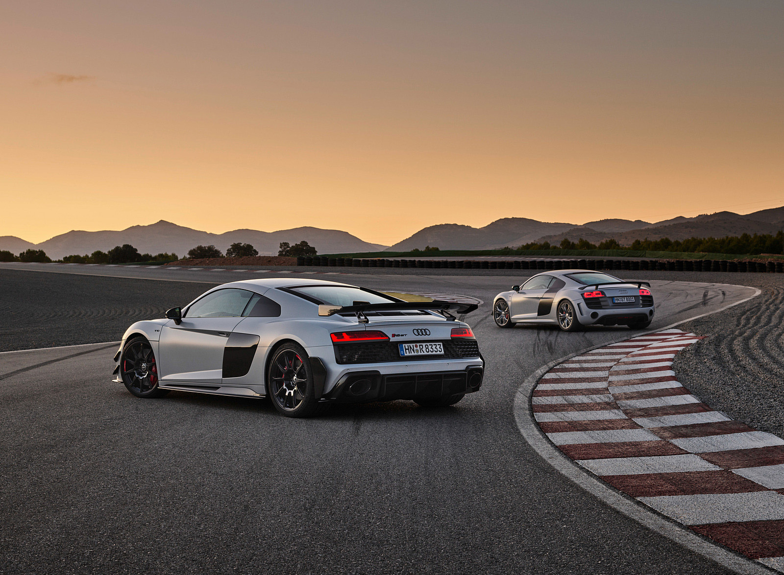 2023 Audi R8 Coupe V10 GT RWD (Color: Suzuka Grey) Rear Three-Quarter Wallpapers #73 of 131
