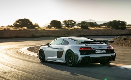 2023 Audi R8 Coupe V10 GT RWD (Color: Suzuka Grey) Rear Three-Quarter Wallpapers 450x275 (8)