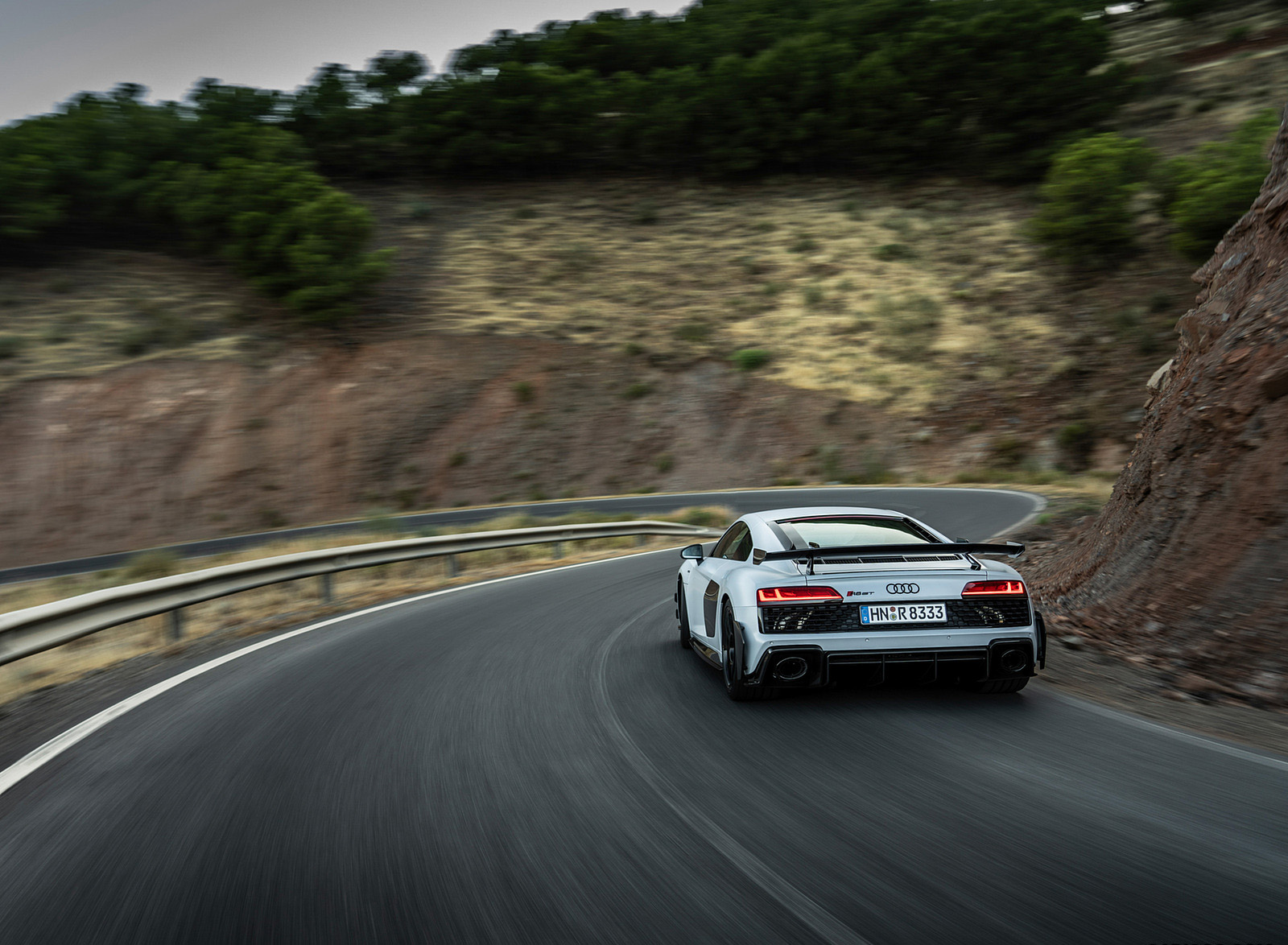2023 Audi R8 Coupe V10 GT RWD (Color: Suzuka Grey) Rear Wallpapers #29 of 131