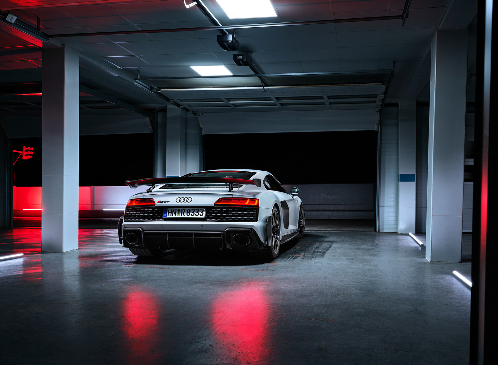 2023 Audi R8 Coupe V10 GT RWD (Color: Suzuka Grey) Rear Wallpapers #122 of 131