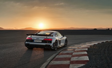 2023 Audi R8 Coupe V10 GT RWD (Color: Suzuka Grey) Rear Wallpapers 450x275 (97)