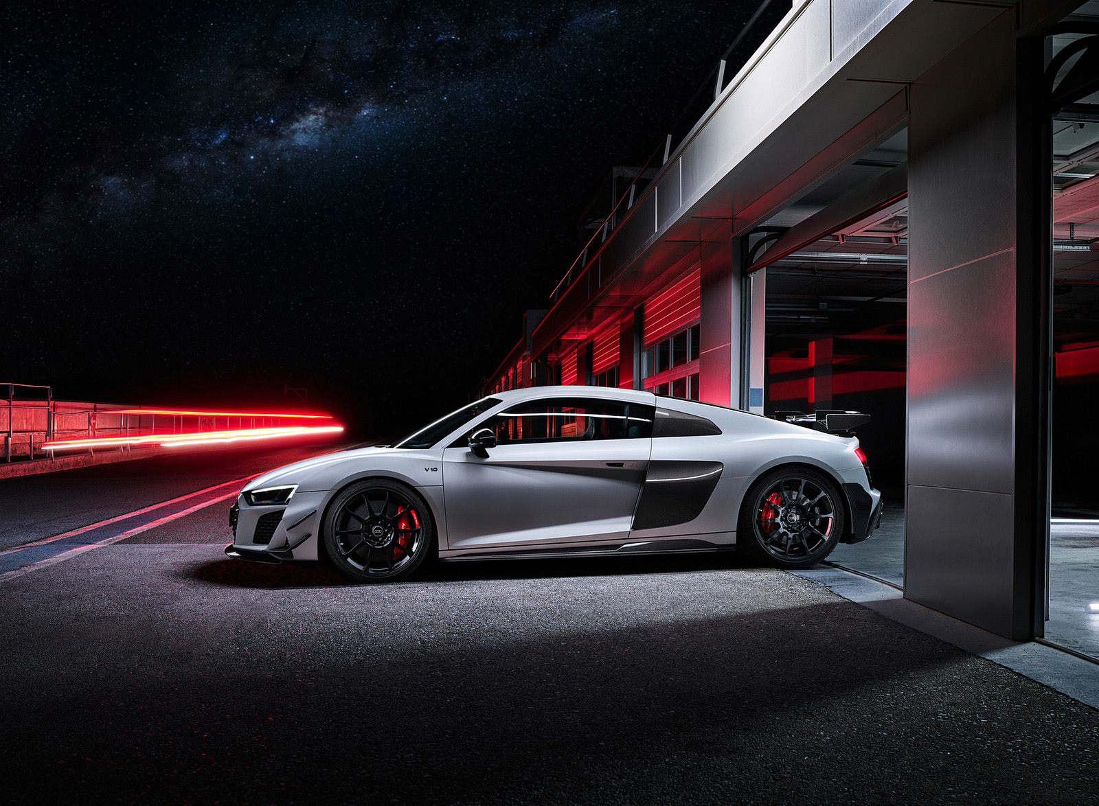 2023 Audi R8 Coupe V10 GT RWD (Color: Suzuka Grey) Side Wallpapers #116 of 131