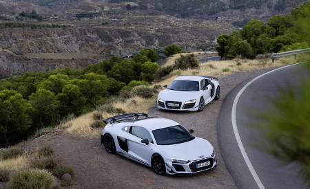 2023 Audi R8 Coupe V10 GT RWD (Color: Suzuka Grey) Wallpapers 450x275 (85)