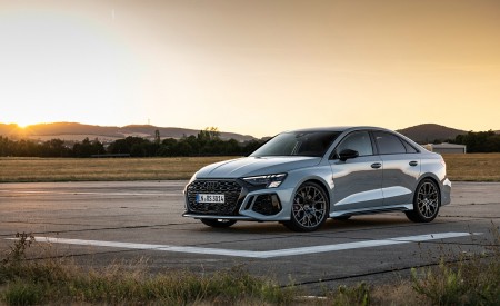 2023 Audi RS 3 Sedan Performance Edition (Color: Arrow Gray Pearl Effect) Front Three-Quarter Wallpapers 450x275 (25)