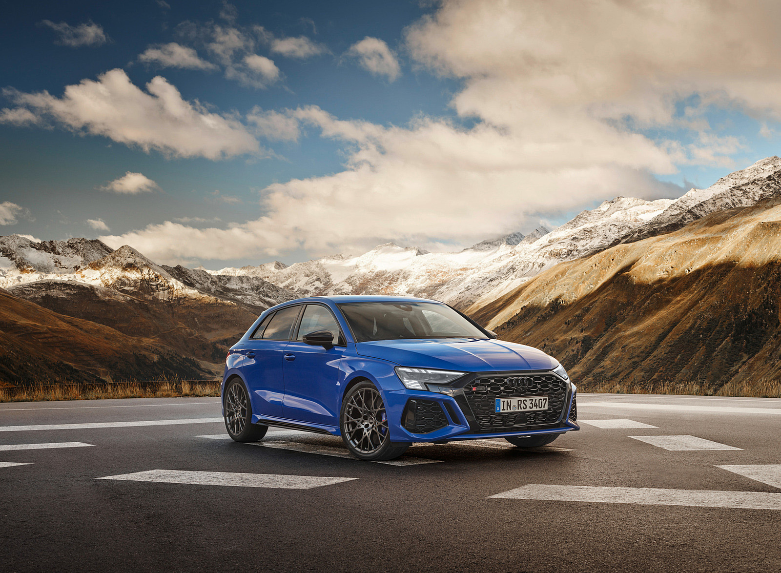 2023 Audi RS 3 Sportback Performance Edition (Color: Nogaro Blue Pearl Effect) Front Three-Quarter Wallpapers #57 of 124