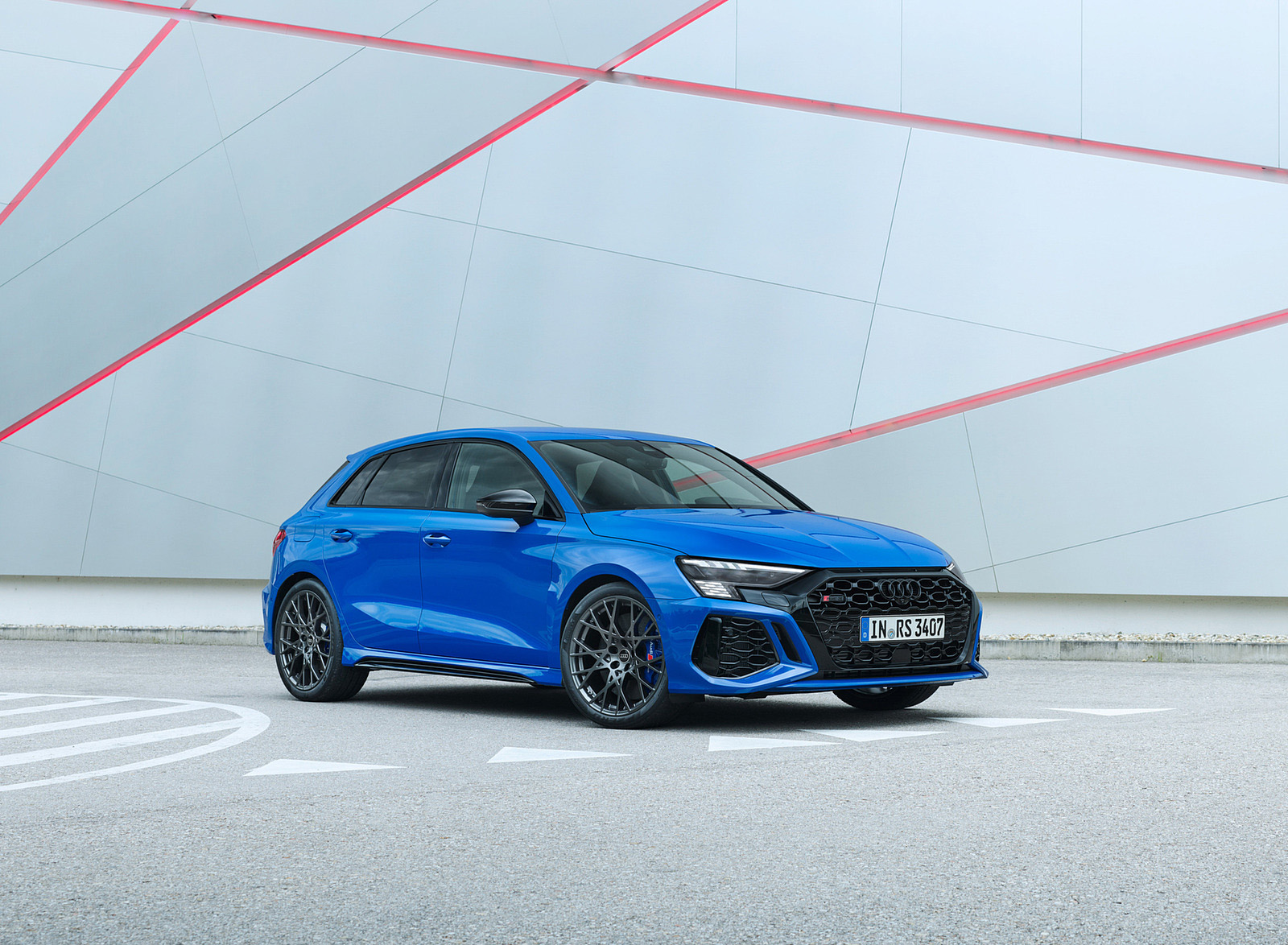 2023 Audi RS 3 Sportback Performance Edition (Color: Nogaro Blue Pearl Effect) Front Three-Quarter Wallpapers #81 of 124