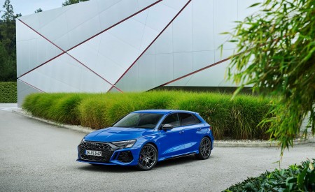 2023 Audi RS 3 Sportback Performance Edition (Color: Nogaro Blue Pearl Effect) Front Three-Quarter Wallpapers 450x275 (77)