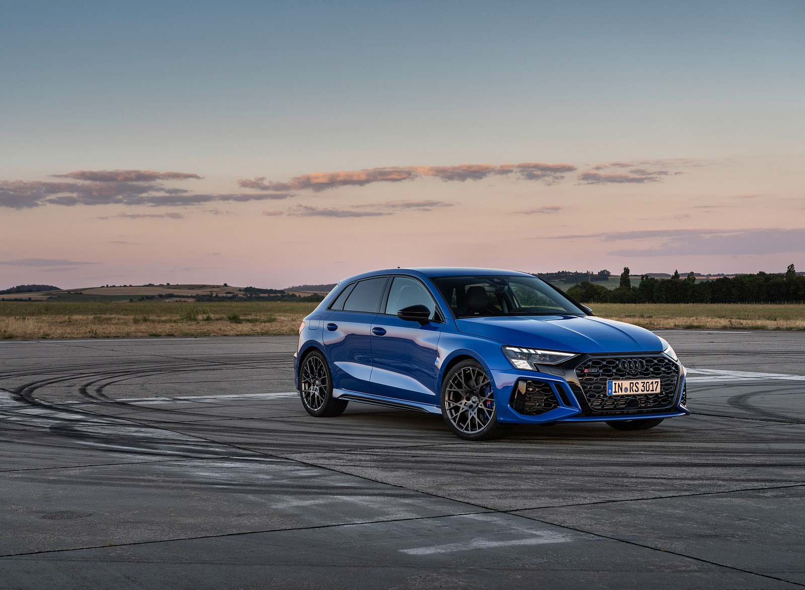 2023 Audi RS 3 Sportback Performance Edition (Color: Nogaro Blue Pearl Effect) Front Three-Quarter Wallpapers #52 of 124
