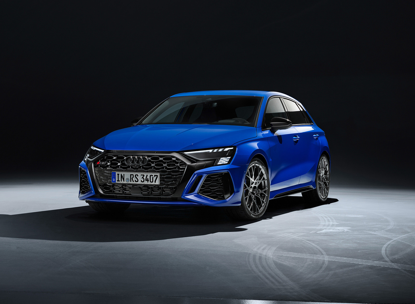 2023 Audi RS 3 Sportback Performance Edition (Color: Nogaro Blue Pearl Effect) Front Wallpapers #87 of 124