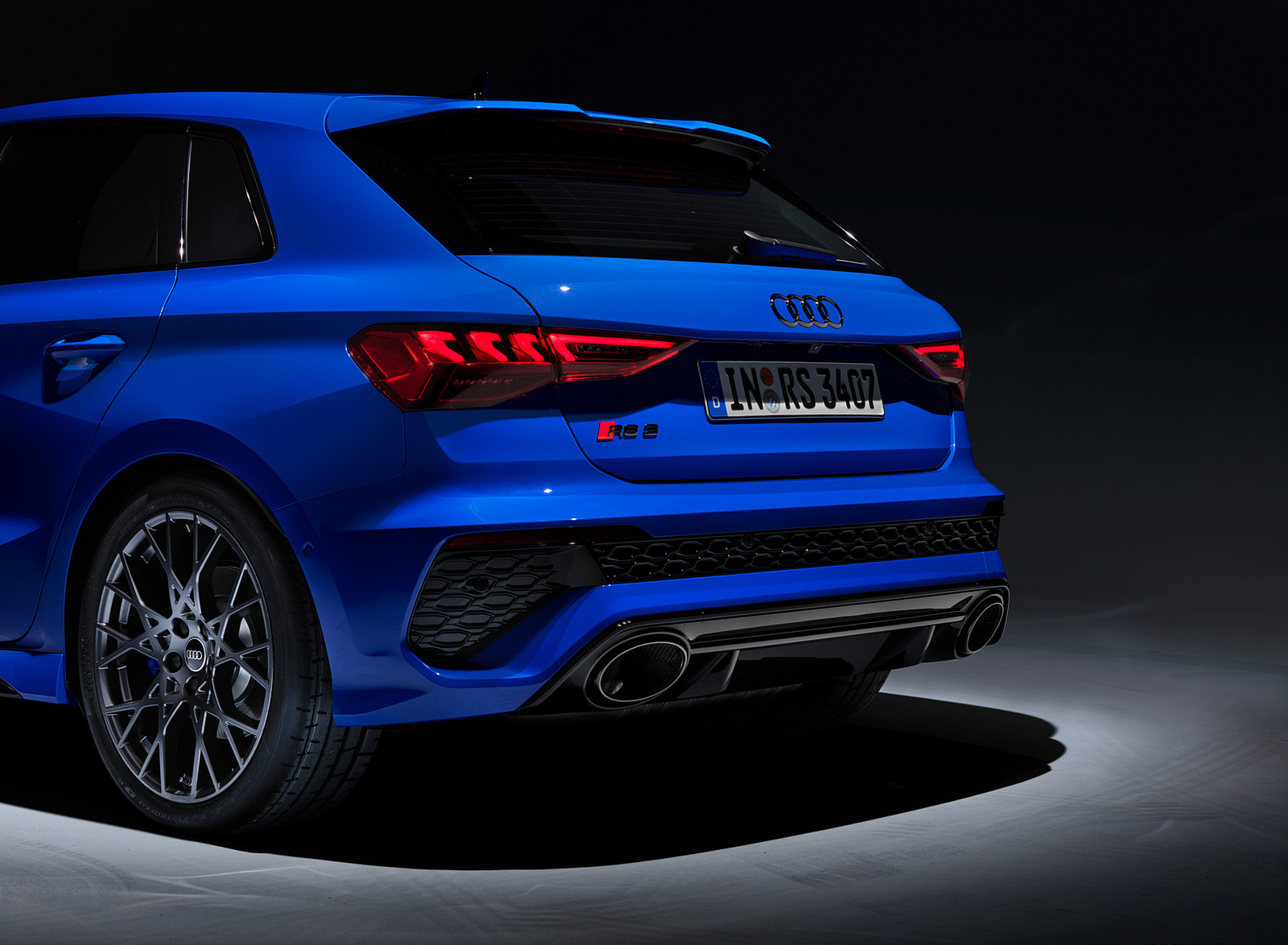 2023 Audi RS 3 Sportback Performance Edition (Color: Nogaro Blue Pearl Effect) Rear Wallpapers #97 of 124