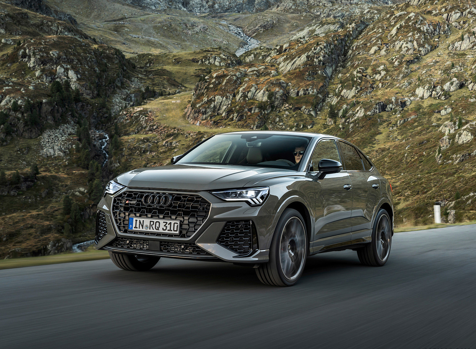 2023 Audi RS Q3 Sportback 10 Years Edition (Color: Chronos Grey Matallic) Front Three-Quarter Wallpapers #28 of 72