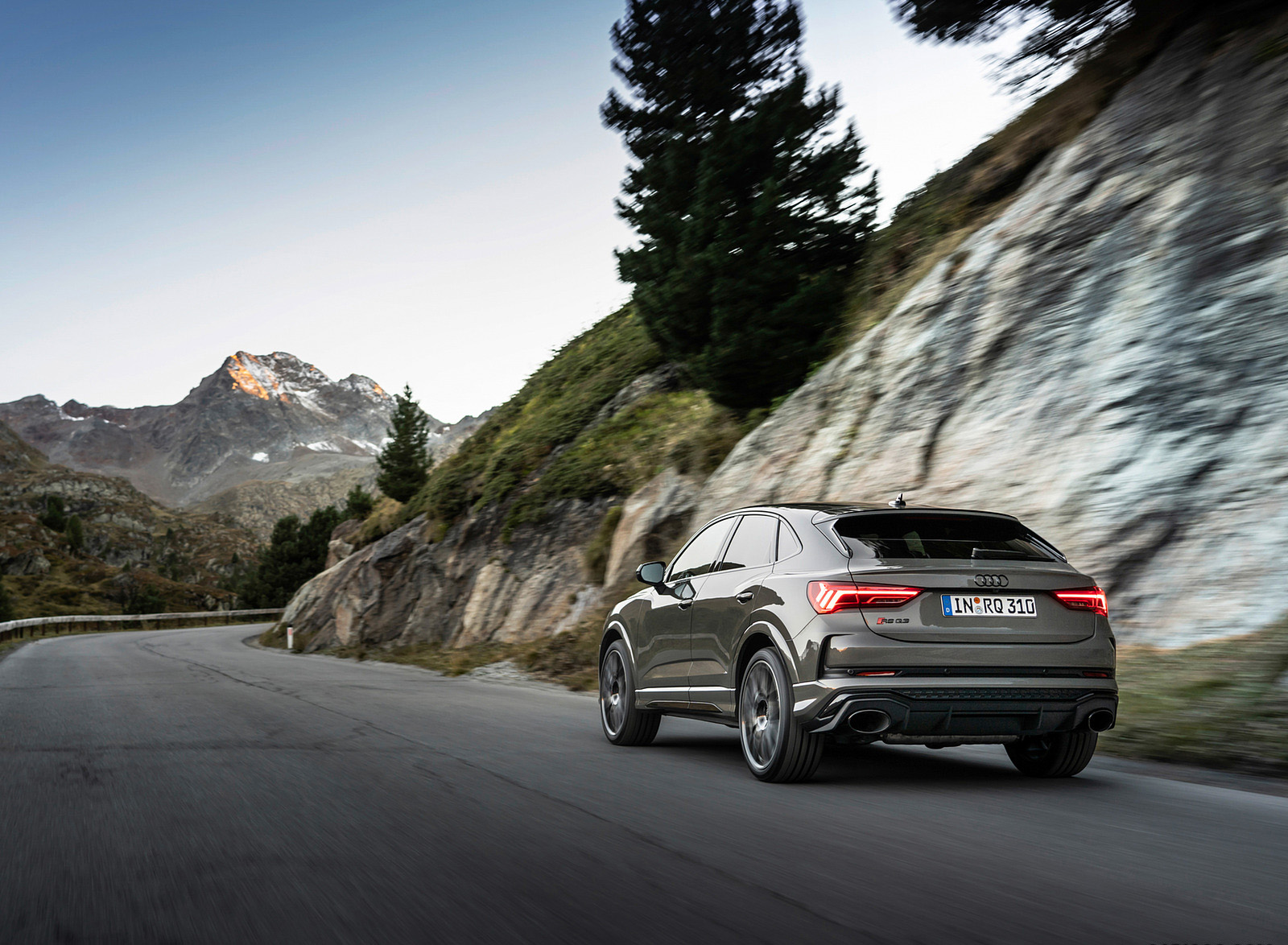 2023 Audi RS Q3 Sportback 10 Years Edition (Color: Chronos Grey Matallic) Rear Three-Quarter Wallpapers #13 of 72