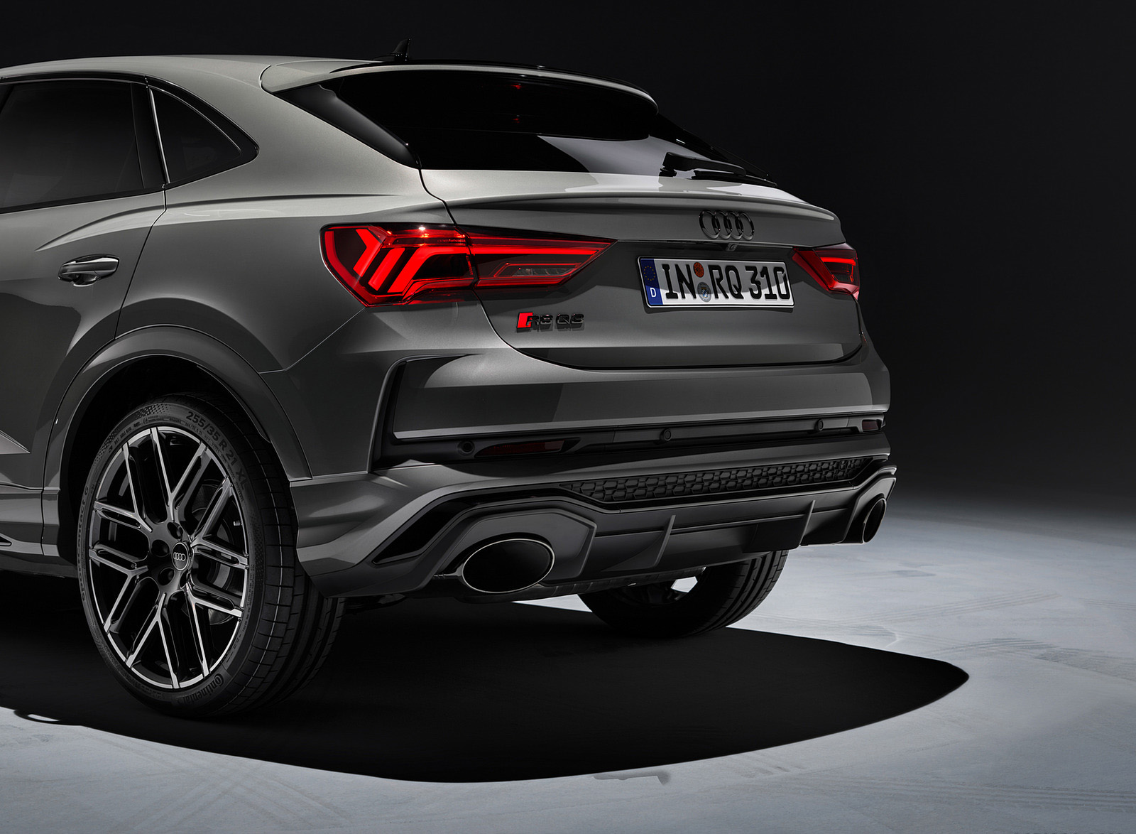 2023 Audi RS Q3 Sportback 10 Years Edition (Color: Chronos Grey Matallic) Rear Wallpapers #61 of 72
