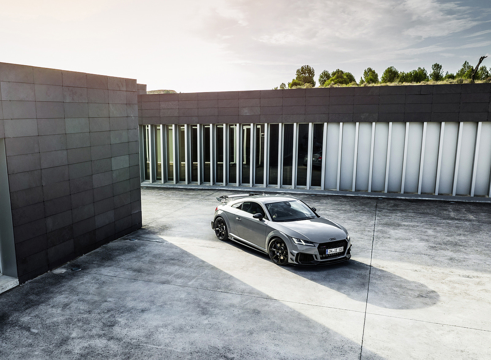 2023 Audi TT RS Coupé Iconic Edition (Color: Nardo Grey) Front Three-Quarter Wallpapers #30 of 105