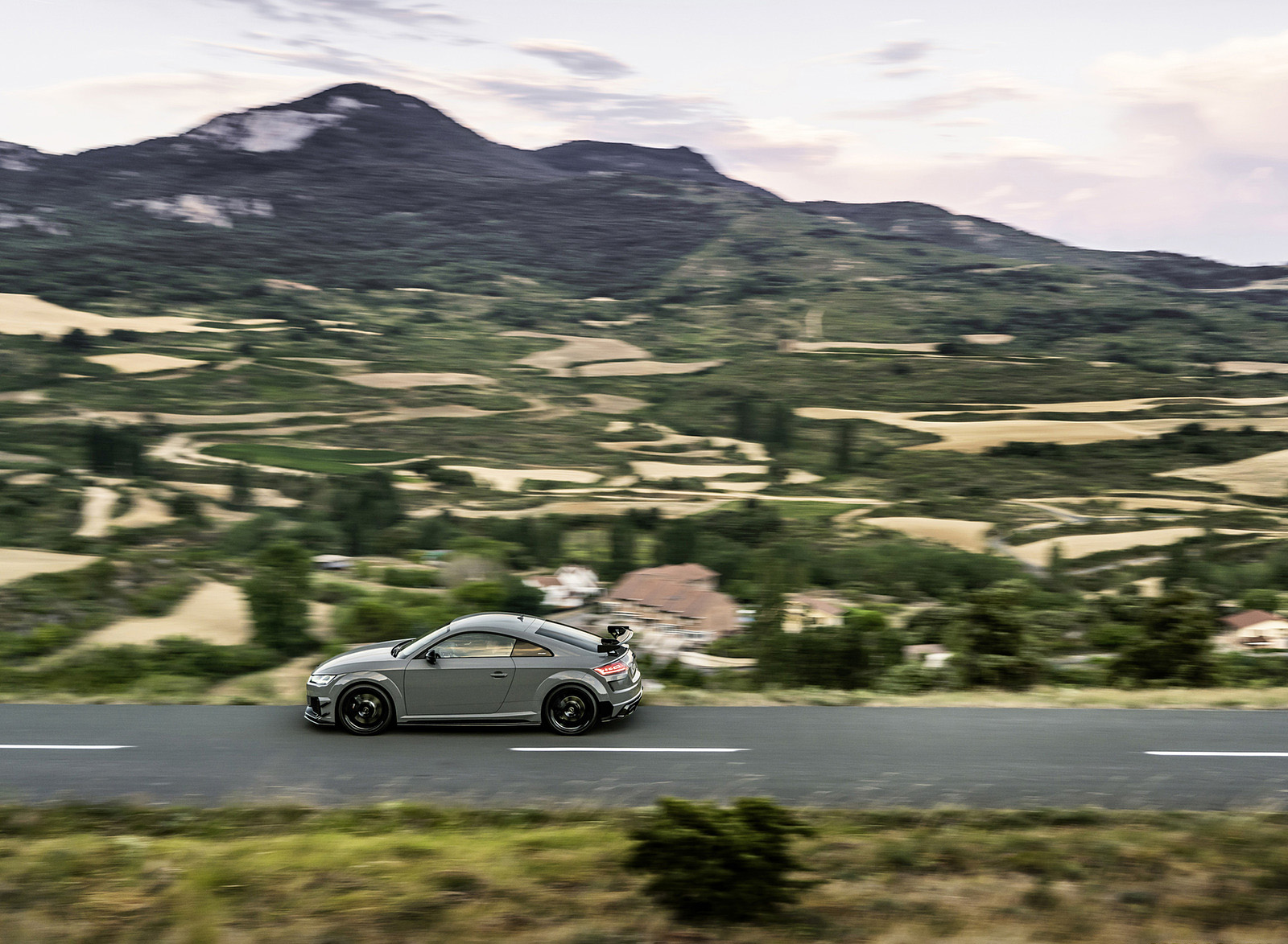 2023 Audi TT RS Coupé Iconic Edition (Color: Nardo Grey) Side Wallpapers #29 of 105