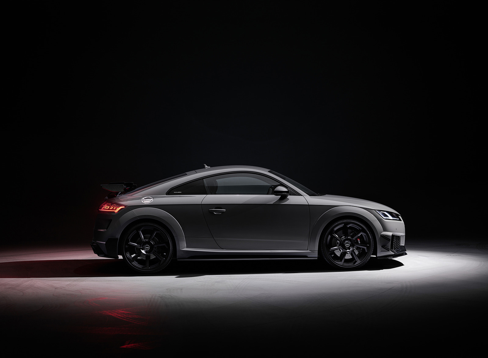 2023 Audi TT RS Coupé Iconic Edition (Color: Nardo Grey) Side Wallpapers #78 of 105
