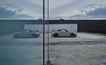 2023 Audi TT RS Coupé Iconic Edition (Color: Nardo Grey) Side Wallpapers 450x275 (69)