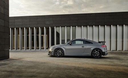 2023 Audi TT RS Coupé Iconic Edition (Color: Nardo Grey) Side Wallpapers 450x275 (57)