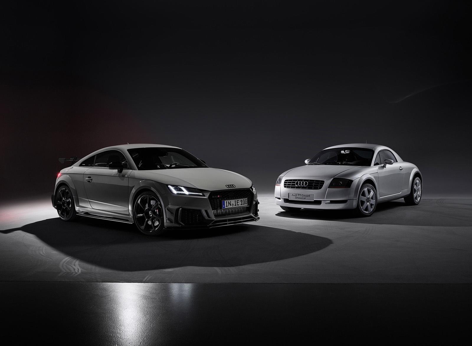 2023 Audi TT RS Coupé Iconic Edition (Color: Nardo Grey) Wallpapers #81 of 105